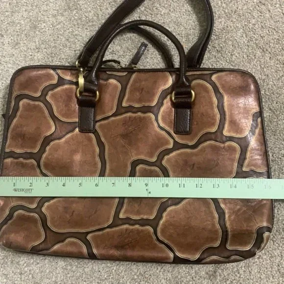 BUENO LAPTOP BAG - VEGAN NWOT GIRAFFE PRINT - Picture 3 of 14